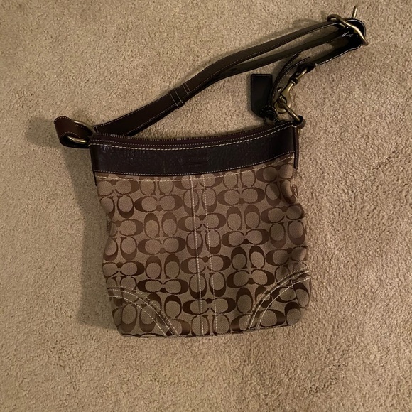 Coach purse - Picture 3 of 8